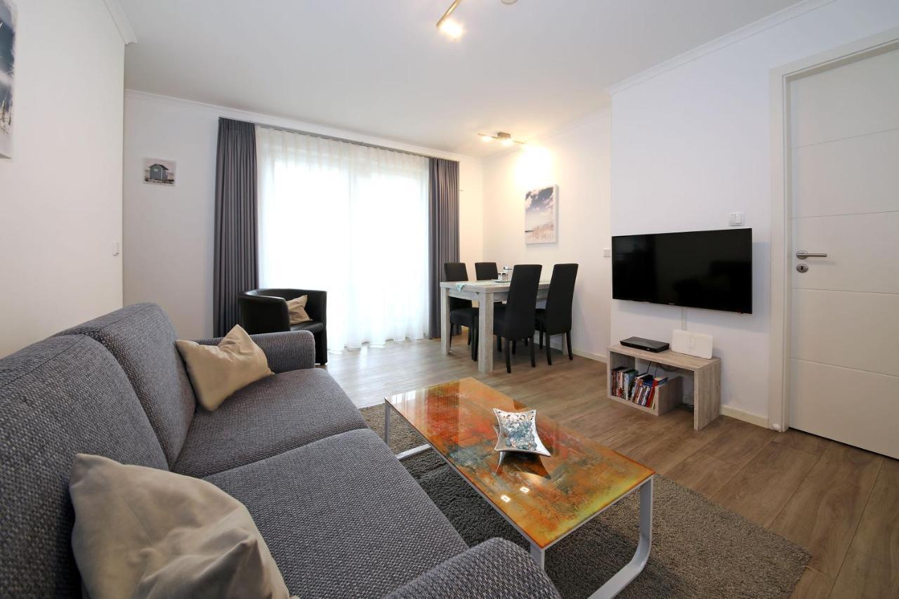 Haus Pamir - Ferienwohnungen Nienhagen Extérieur photo